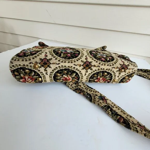 Vintage 60s/70s floral designed Tapestry fabric handbag - Picture 9 of 11